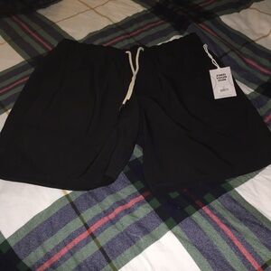 Mens lined swim trunks with pockets